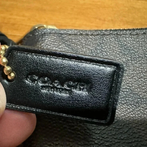 Coach Wristlet - Picture 2 of 7